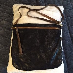 Head Regal Leather Crossbody